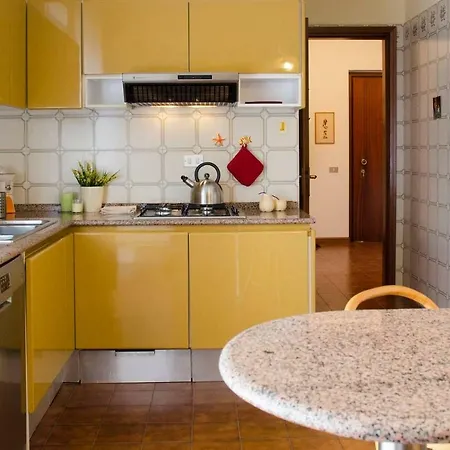 Hintown Seeing Switzerland Apartment Lake Como